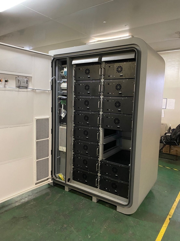 LiFePO4 Battery Commercial Energy Storage System All-in-One 100kW-120kW AC Cooling
